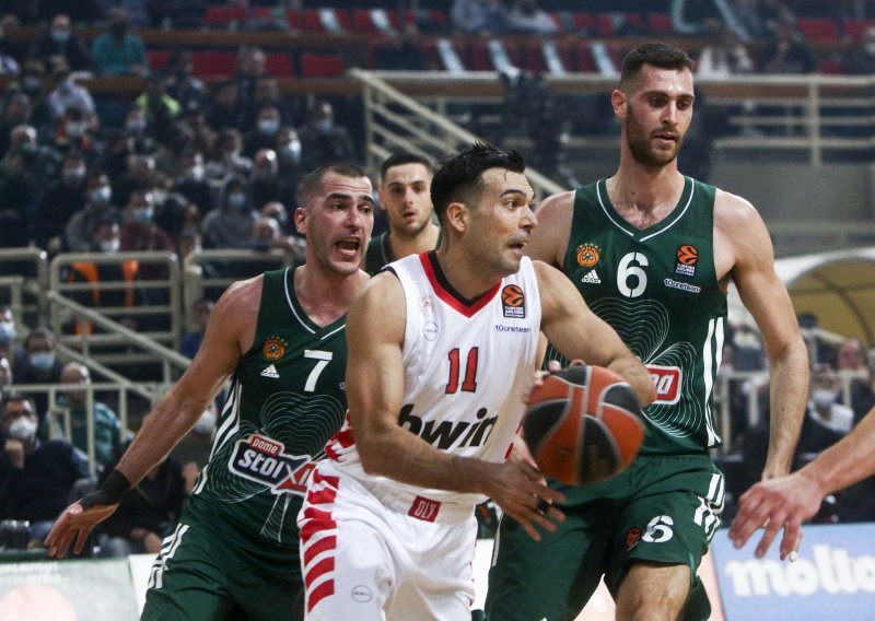 [FOTO] U grčkom obračunu Olympiacos u gostima rasturio Panathinaikos; Maccabijev sedmi poraz u nizu