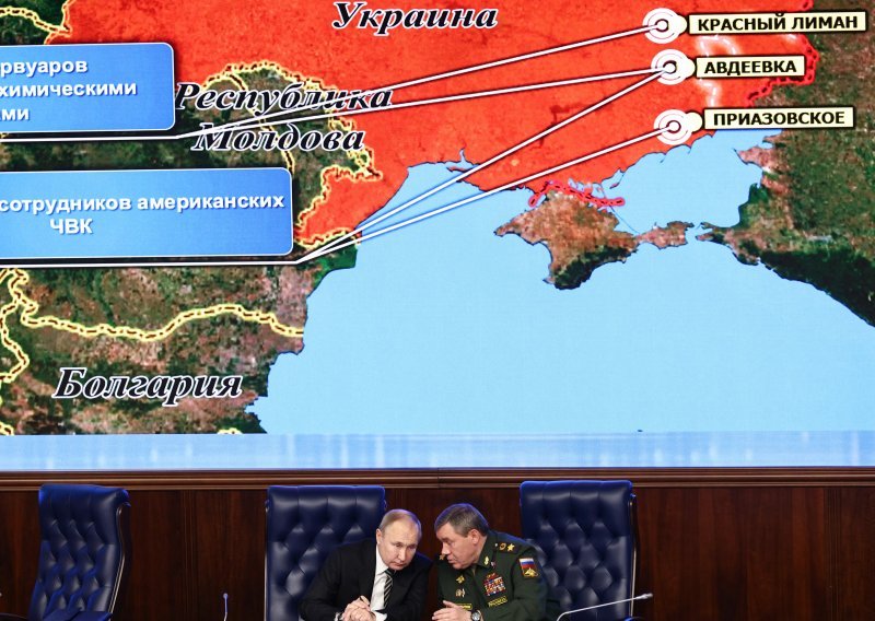 Rusija i dalje gomila snage na Krimu i kod Ukrajine