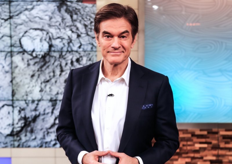 Dr. Oz ponovo je pod povećalom: Nakon što se nadijelio sumnjivih medicinskih savjeta na malim ekranima i završio na stupu srama kreće u novu ofenzivu