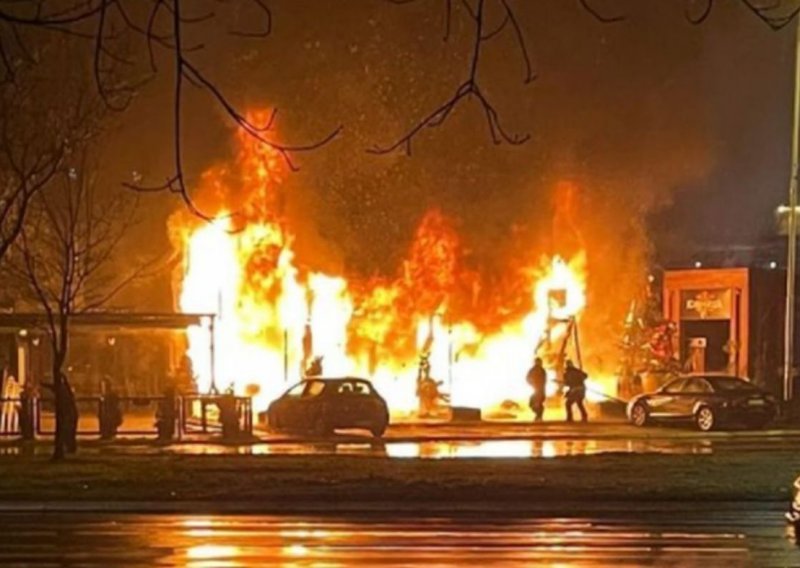 [FOTO/VIDEO] Veliki požar u Beogradu: Vatra guta restoran, čula se i eksplozija