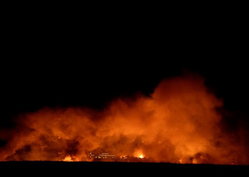 [FOTO] Jaki vjetrovi i najgora suša u povijesti: Stotine kuća uništene u požarima u Coloradu