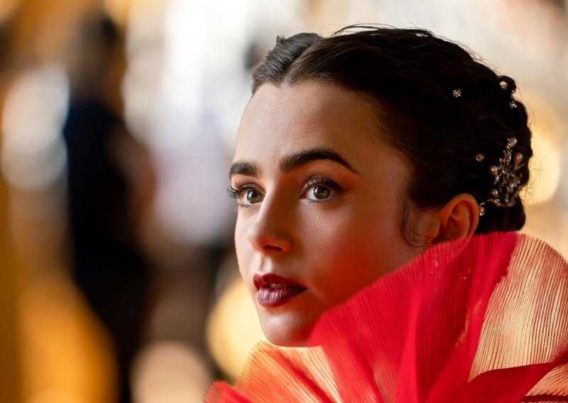 Nova sezona, novi grad? Lily Collins stvorila pomutnju među obožavateljima serije 'Emily u Parizu'