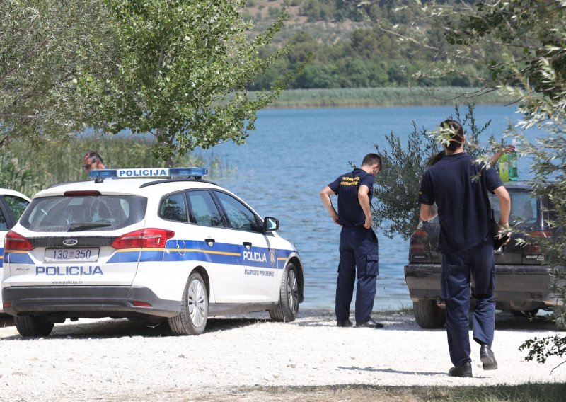 Ženi u Šibeniku nisu platili 400 kuna za čišćenje pa je došla do vlasnice lokala i sama ih uzela, dobila je kaznenu prijavu