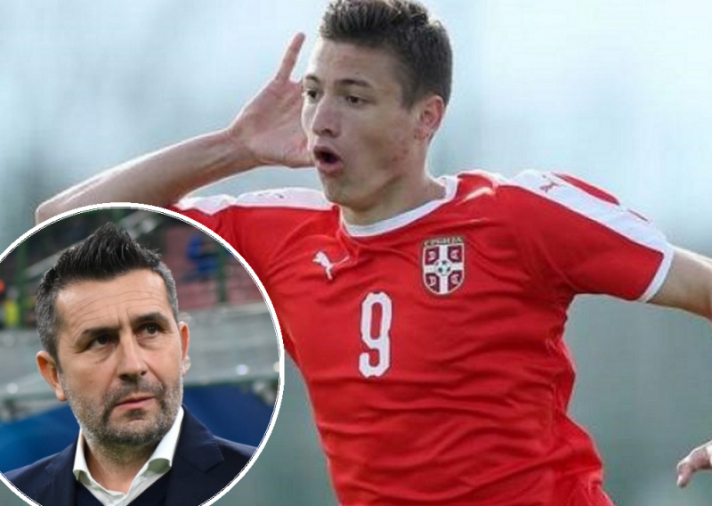 Nenad Bjelica u Osijek je doveo bivšeg napadača Crvene zvezde; mladi srpski reprezentativac je potpisao na četiri godine...