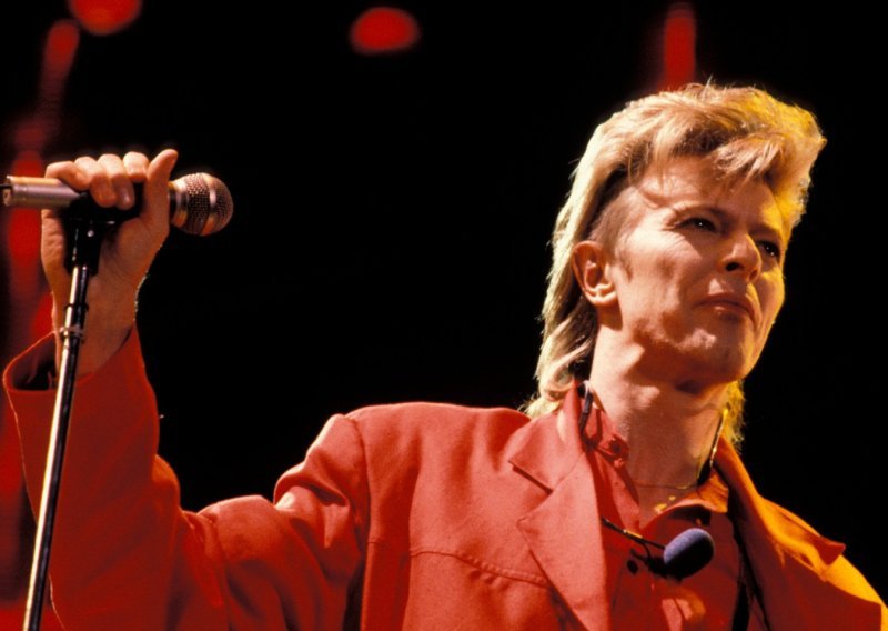 Zaklada Davida Bowieja prodala izdavačka prava za stotine milijuna dolara