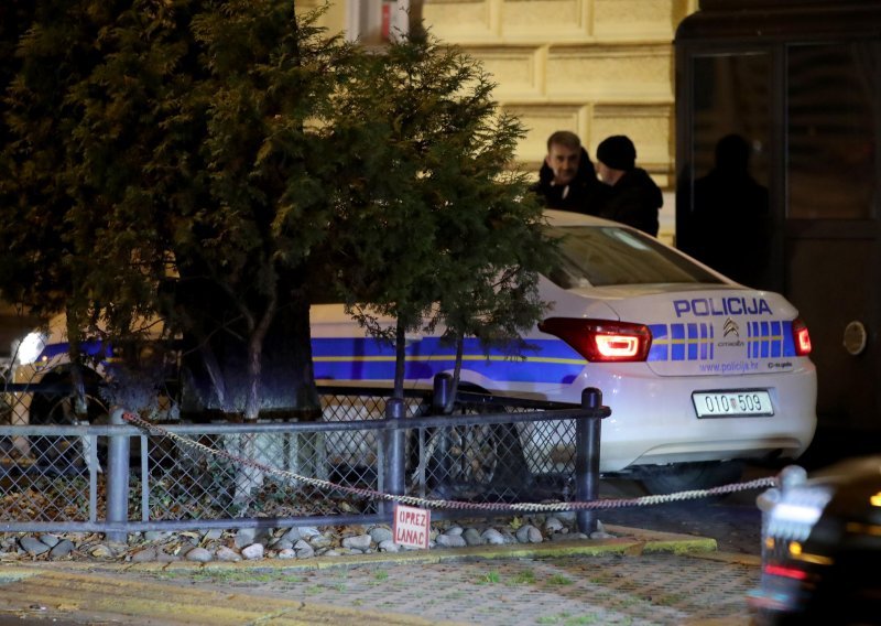 Uhićen muškarac koji je na terasi kafića u centru Zagreba nožem pokušao ubiti mladića s kojim se sukobio