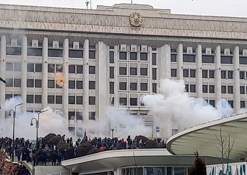 Predsjednik Kazahstana zatražio pomoć od vojnog bloka pod ruskim vodstvom