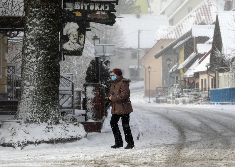 Vratila se zima: U većini zemlje padaline, u Istri moguć snijeg, sprema se i orkanska bura