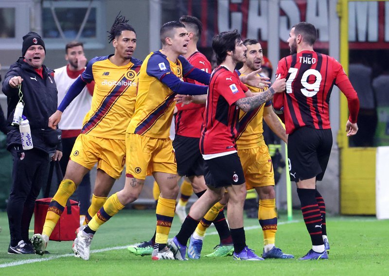 [FOTO] Milan zasluženo srušio Romu; Mourinhu i Rimljanima nije pomoglo ni što je domaćinu nedostajalo čak deset igrača