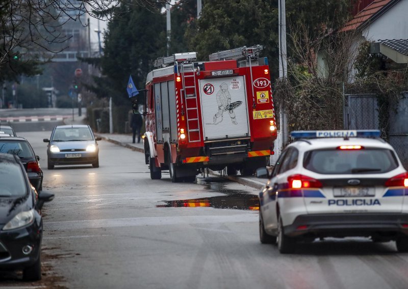 Požar kuhinje u Zagrebu ugašen, jedna osoba se nadisala dima