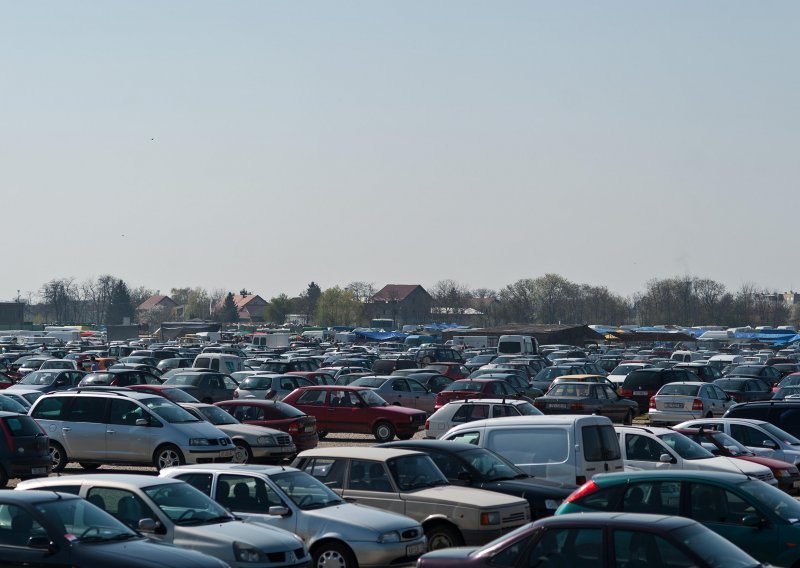 Direktor tvrtke za prodaju automobila petljao s poslovanjem pa je državu oštetio za gotovo 600 tisuća kuna