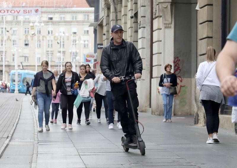 Moda e-romobila ipak nije očistila gradski zrak