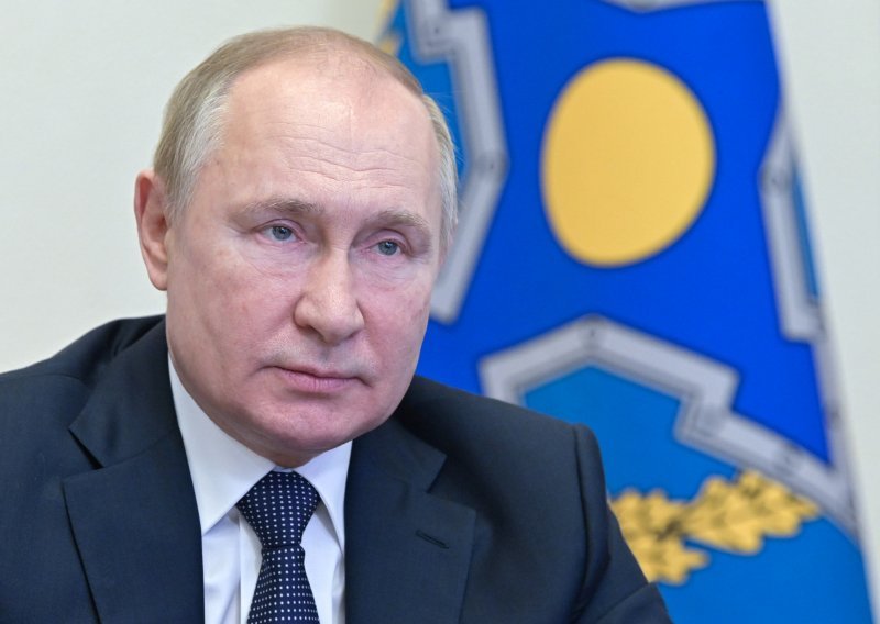 Zapovjednik njemačke mornarice dao ostavku zbog komentara o Putinu
