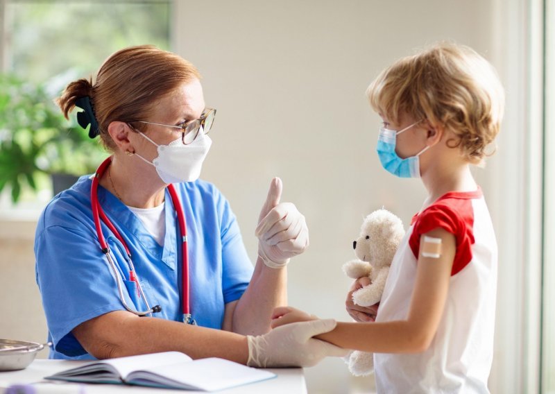 Srpski pedijatri: Zbog širenja omikrona posebno su osjetljiva mala djeca