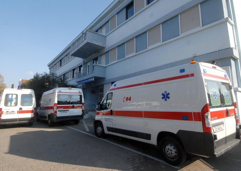 Zadar: Smijenjen šef Zavoda za hitnu medicinu, prijavljen je zbog sumnje na širenje korone