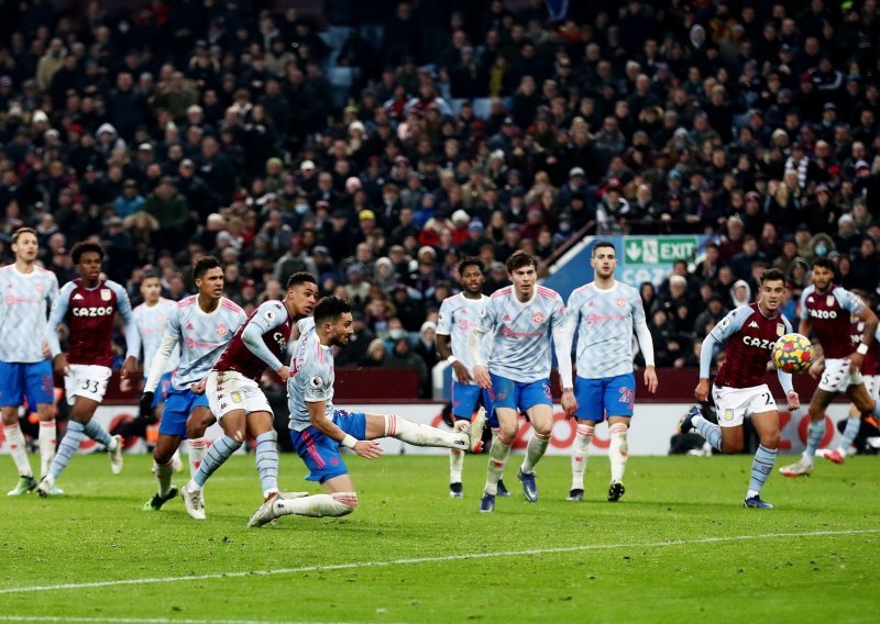 [FOTO] Manchester United ispustio dva gola prednosti na gostovanju kod Aston Ville