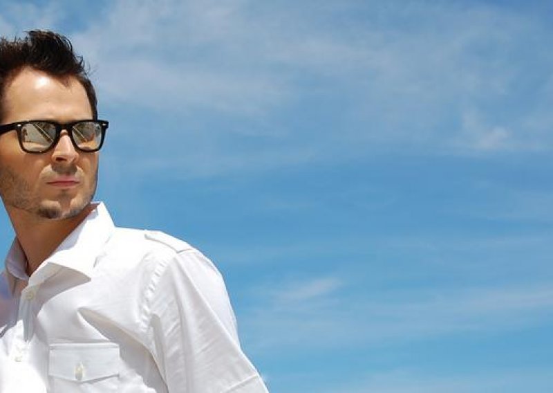 Edward Maya - prijava