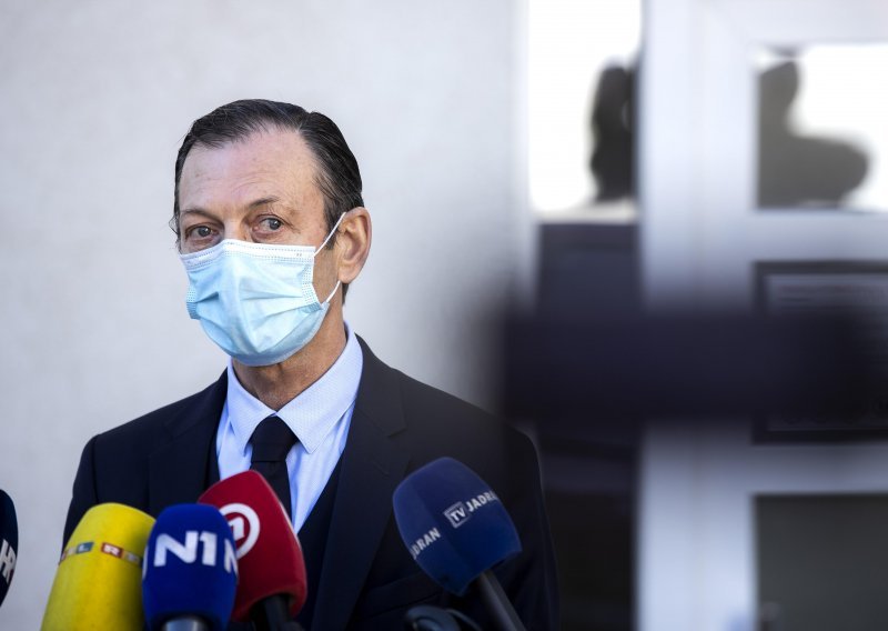 Širi se glasina o preminuloj osobi u KBC-u Split, ravnatelj Meštrović: To se ne može dovesti u vezu s cijepljenjem