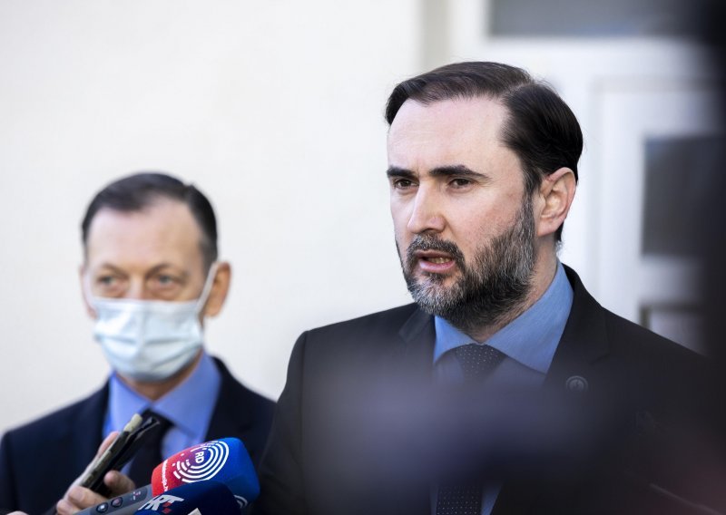 Hrvatska liječnička komora osudila napad Ministarstva zdravstva na Ban Toskić