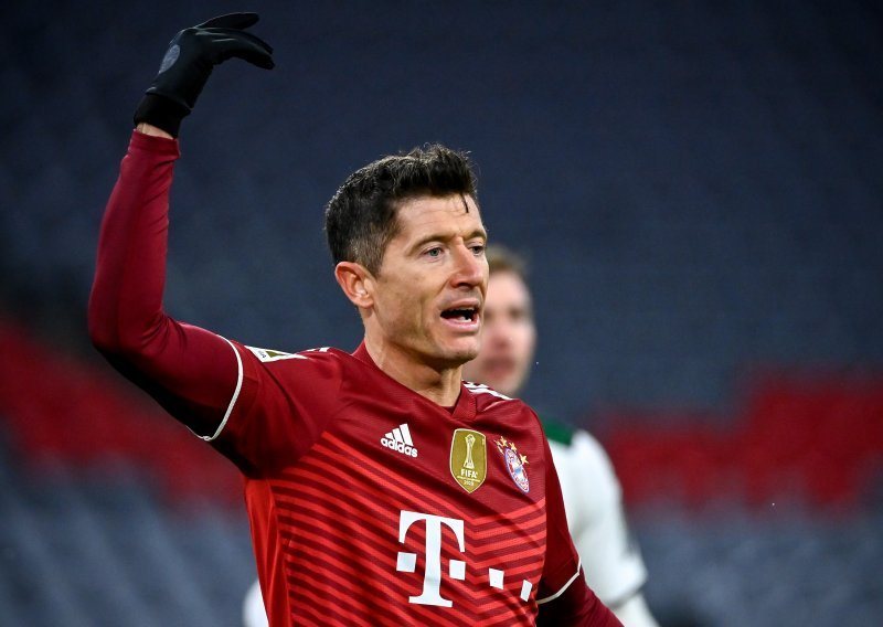 Čudesni golgeter Robert Lewandowski u izboru Fife najbolji je igrač svijeta za prošlu godinu