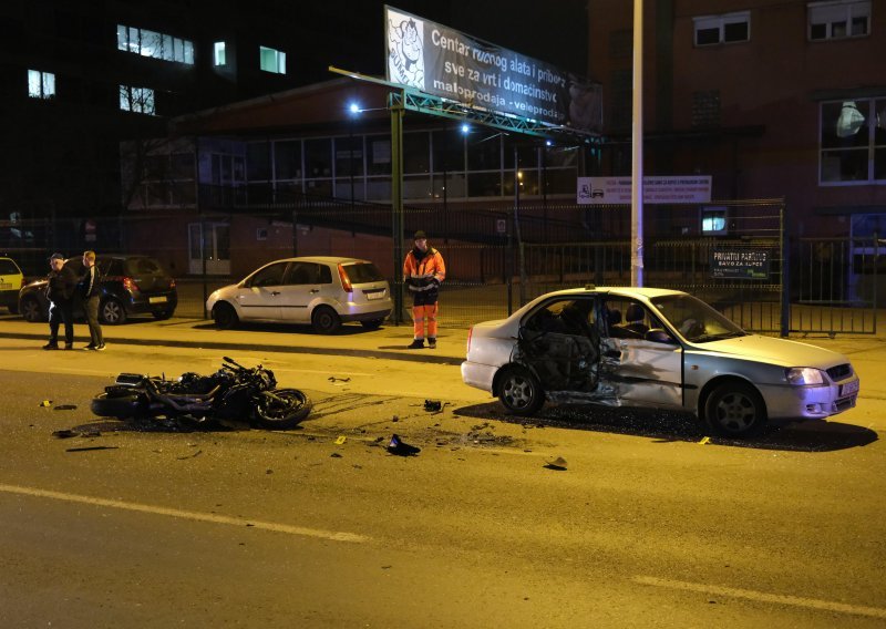 [FOTO] Kod Svetica se sudarili skuter i automobil