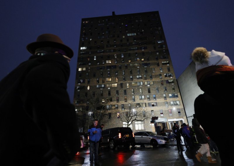 Eksplozija i požar u NYC-u, jedna osoba poginula