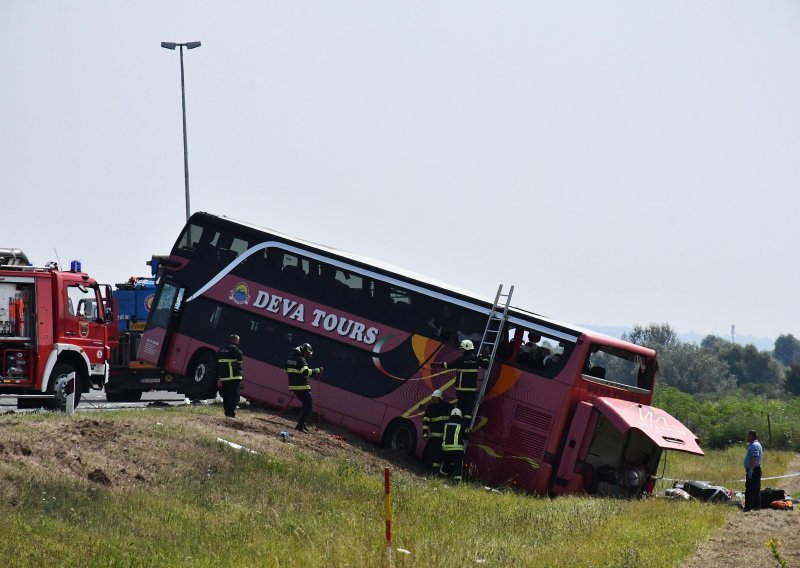 Podignuta optužnica protiv vozača koji je u smrt odveo 10 osoba kod Sibinja. Poznato je zašto je došlo do nesreće