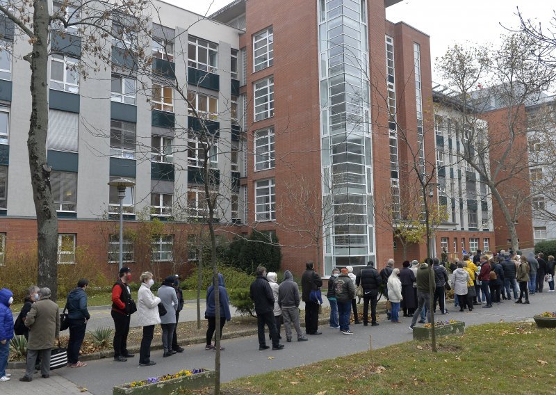 U Mađarskoj rekordan broj novozaraženih, hospitaliziranih relativno malo