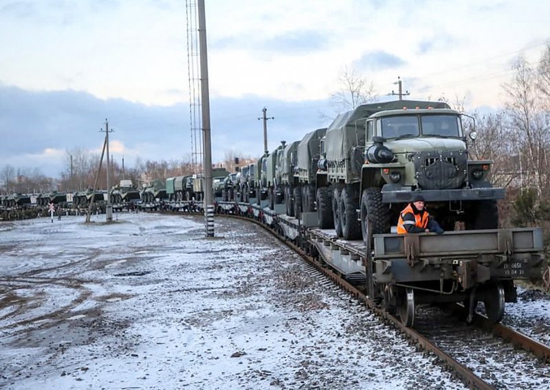 'Napad na Ukrajinu je vrlo blizu. Ruske trupe su u Bjelorusiji, na zadnjoj smo postaji prije sudara vlakova'