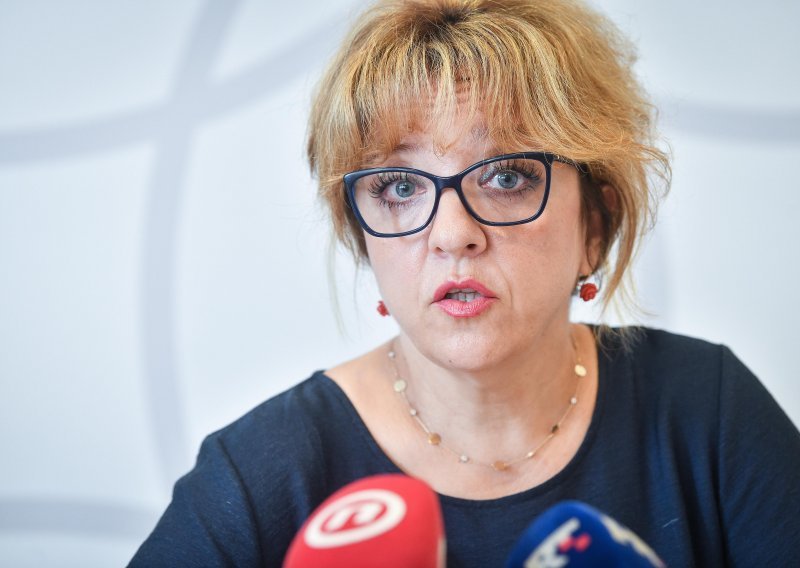 'Ministarstvo zdravstva manipulacijama diskreditira obiteljske liječnike i Ban Toskić, imamo fijasko u vođenju covid krize'