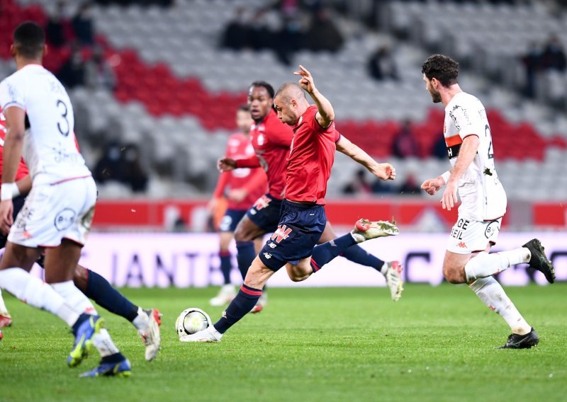 Lille srušio Lorient; Ivo Grbić branio, a Domagoj Bradarić utakmicu promatrao s klupe