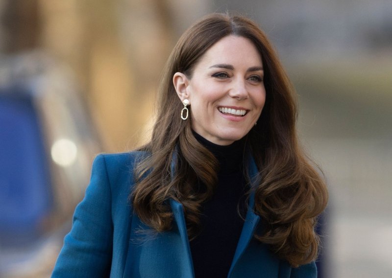 Besprijekorno izdanje Kate Middleton krije Zarin komad od 150 kuna
