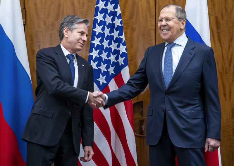 Sastali se vodeći diplomati Rusije i SAD-a u Ženevi; razgovara se o Ukrajini