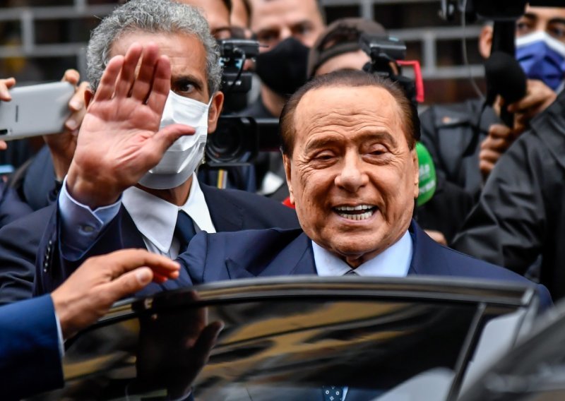 Berlusconi odustao od kandidature za predsjednika Italije