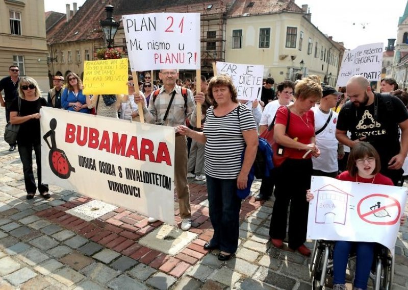 'Sedam tisuća djece treba asistenta, a dali su nam ih 1.200'