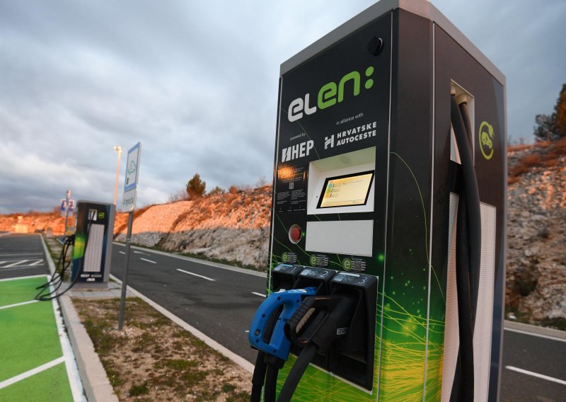 HEP-ov ELEN počinje s naplatom punjenja električnih vozila na autocestama