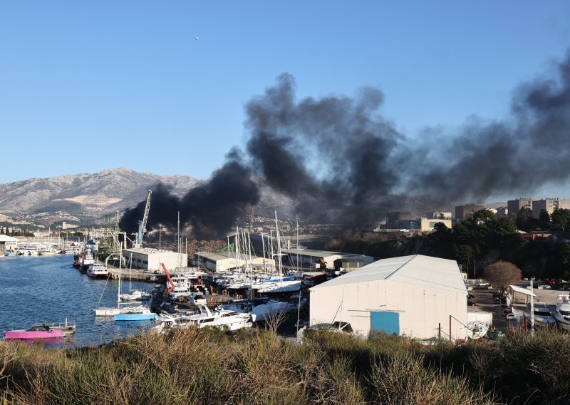 U Vranjicu se zapalio brod, na teren su se uputili vatrogasci s tri vozila, ali je požar ugašen i prije nego što su došli