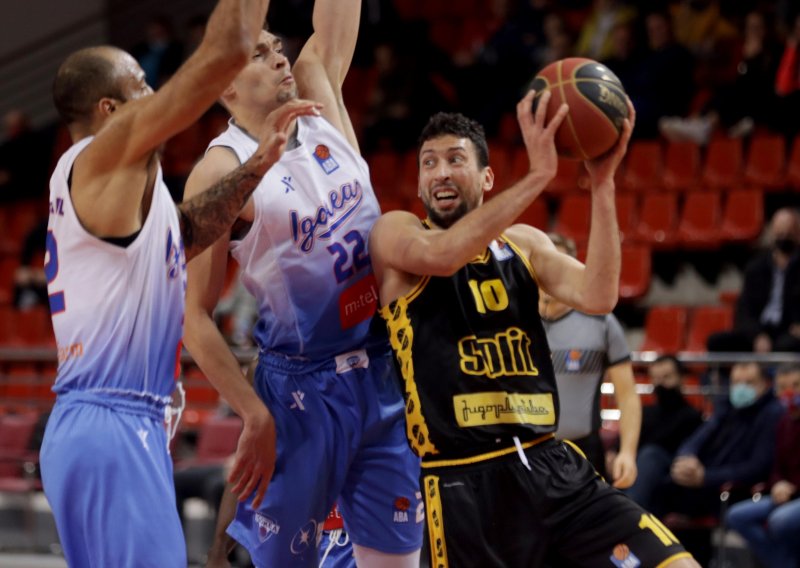 Novi poraz košarkaša Splita; 'žuti' su se u Podgorici sjajno držali, a onda su se raspali u posljednje dvije minute utakmice