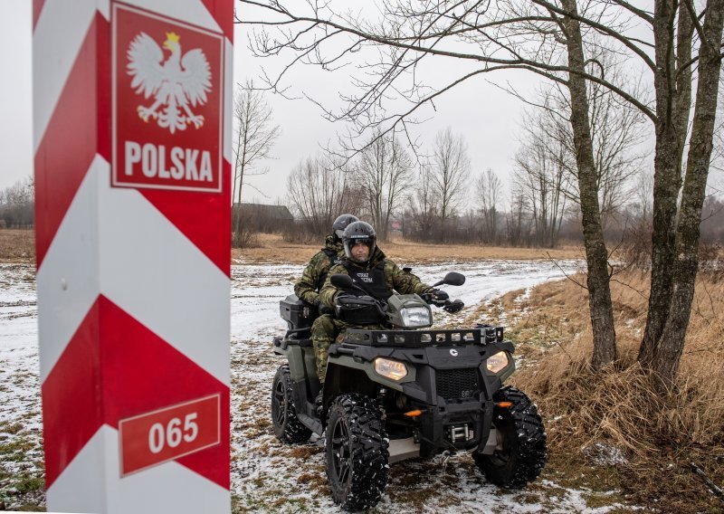 Poljska podiže ogradu na granici s Bjelorusijom