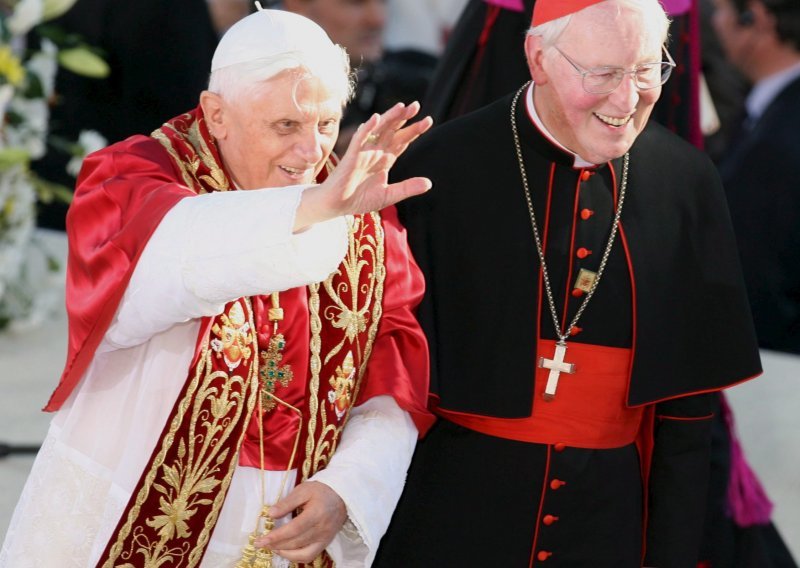Bivši minhenski nadbiskup ispričao se zbog pogrešaka u aferi seksualnog zlostavljanja