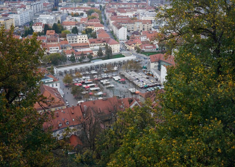 Slovenski parlament odbio referendum o nabavi oklopnih transportera Boxer