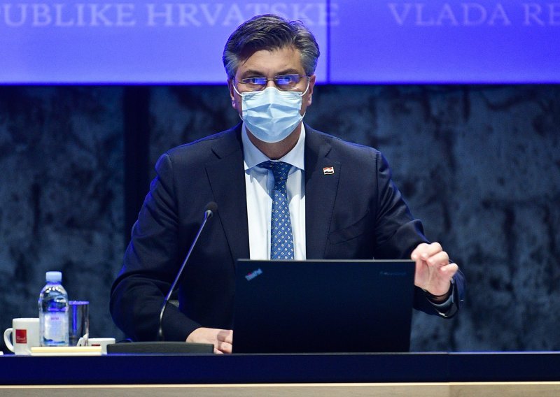 [FOTO] Plenković: Bilježimo 20 posto manji broj zaraza nego prošlog tjedna