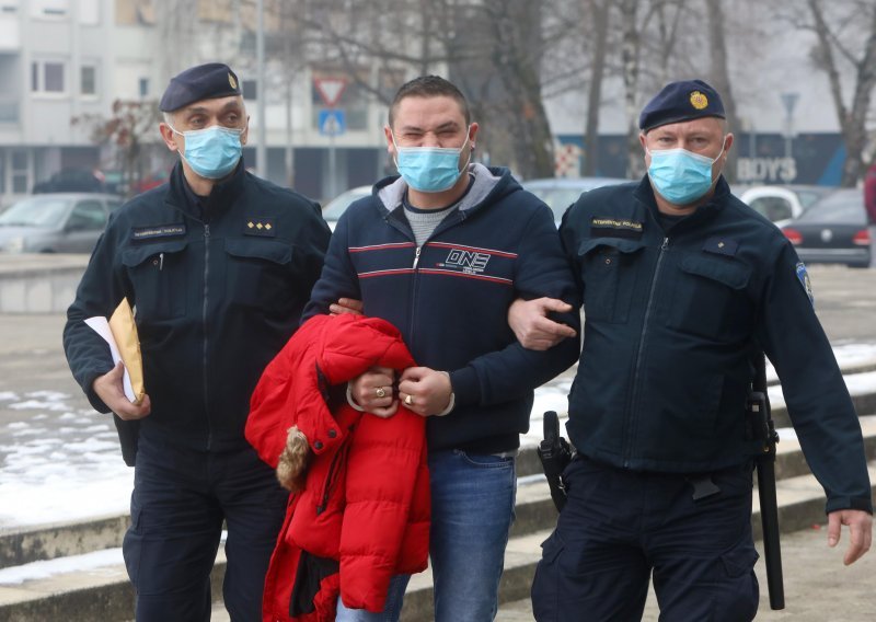 Lička drama seli se na policiju: Braća Amić privedena zbog prijetnji načelniku općine Udbina, otac i dalje u bijegu