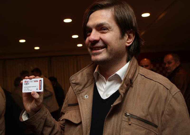 'Mali Aleksandar isti je Severina'