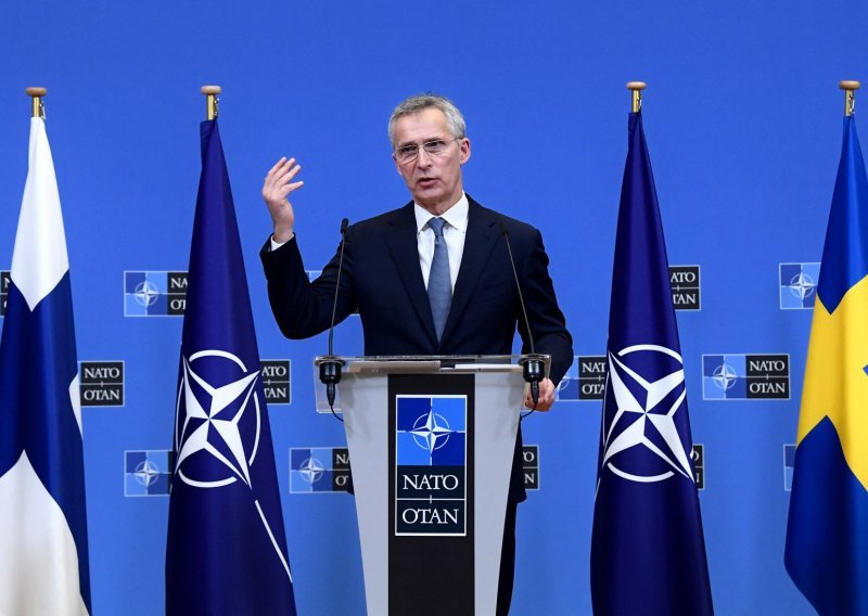Zbog zveckanja oružja na istoku, Finska i Švedska bliže članstvu u NATO-u