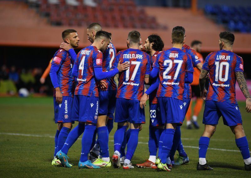 [FOTO/VIDEO] Hajduk pobijedio u Dalmatinskom derbiju! Dva gola Livaje i spektakularan pogodak Krovinovića su bila dovoljna za nova tri boda