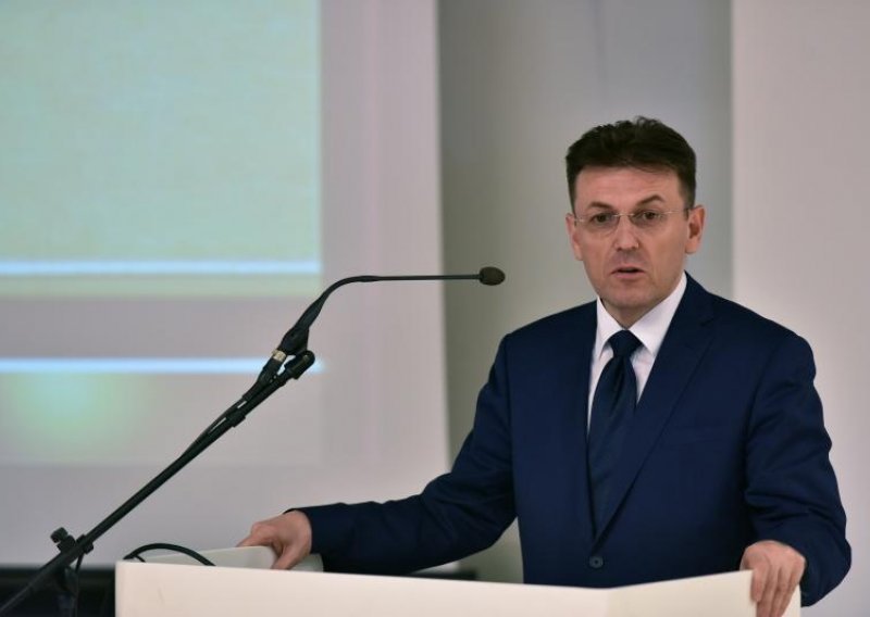 Šef HGK Burilović dojavljuje premijeru što sve muči poduzetnike