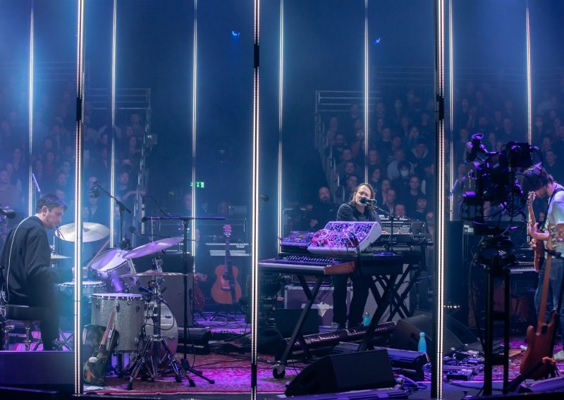Svjetska premijera: Prvi nastup The Smilea, novog benda kreativnog dvojca Radioheada, zasad je glazbeni događaj godine