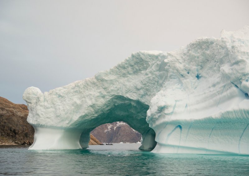 Ledeni pokrivač Grenlanda u 20 godina izgubio 4700 milijardi tona leda