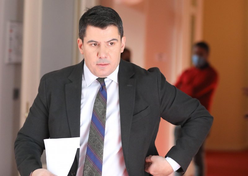 Grmoja: Radimir Čačić je politički mrtvi patuljak, kojeg se ništa ne pita